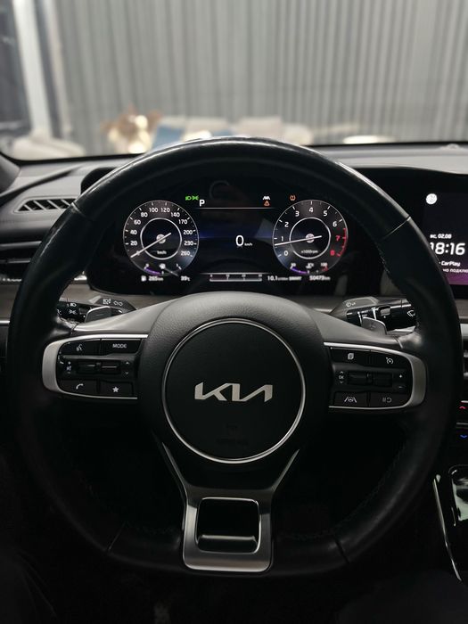 Kia K5  1.5L turbo full pozitsa avtomobil sotiladi !