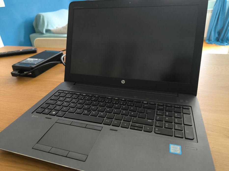 HP ZBook 15 G3 на части
