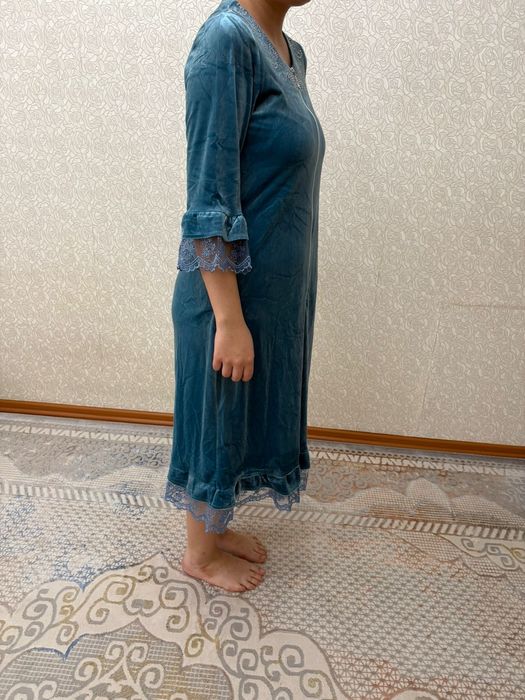 Велюровый халат .