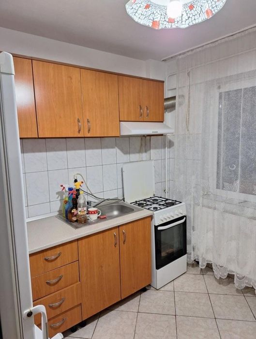 Închiriez garsonieră Craiovita