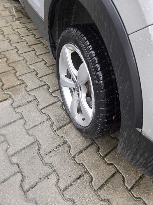 Anvelope iarna Dunlop 195/50/R16/ OFERTA 2  buc, negociabil, 400 lei