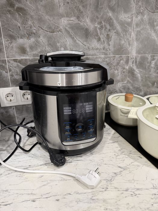 Продам мультиварку ARDESTO