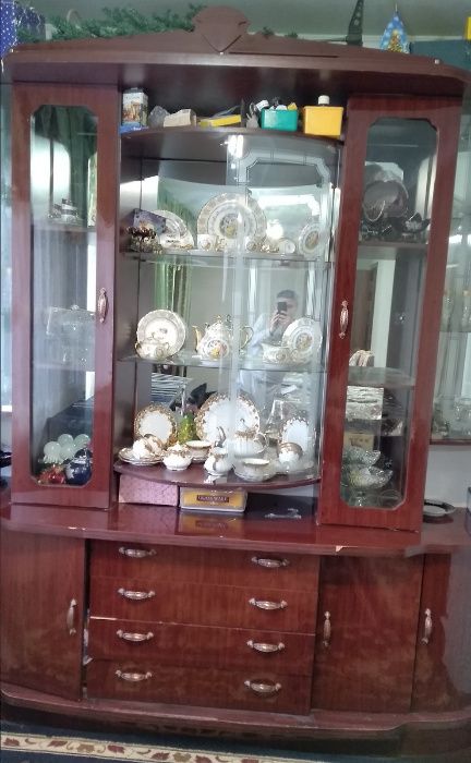 Гостиная Мебель сервант шкаф