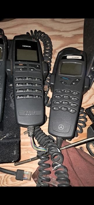 Мерс.210 подставка тел.