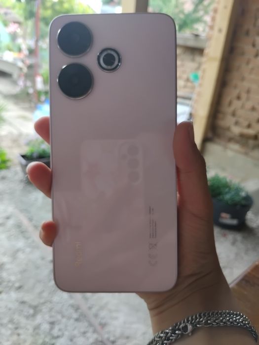 Redmi 13  чисто нов