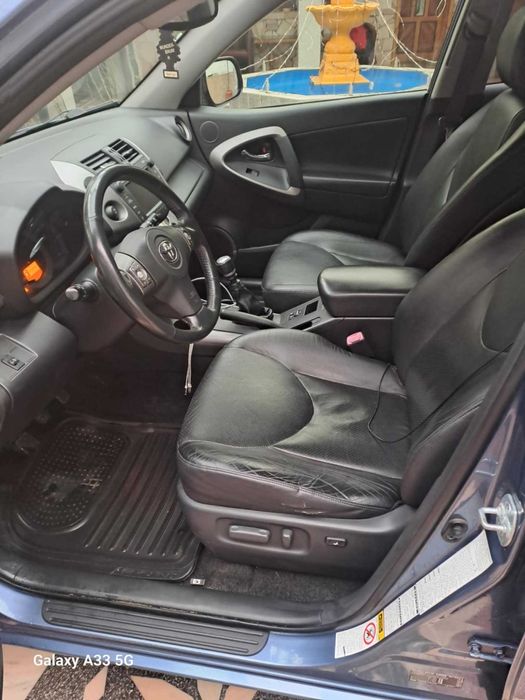 toyota rav 4  2.2 D-4D