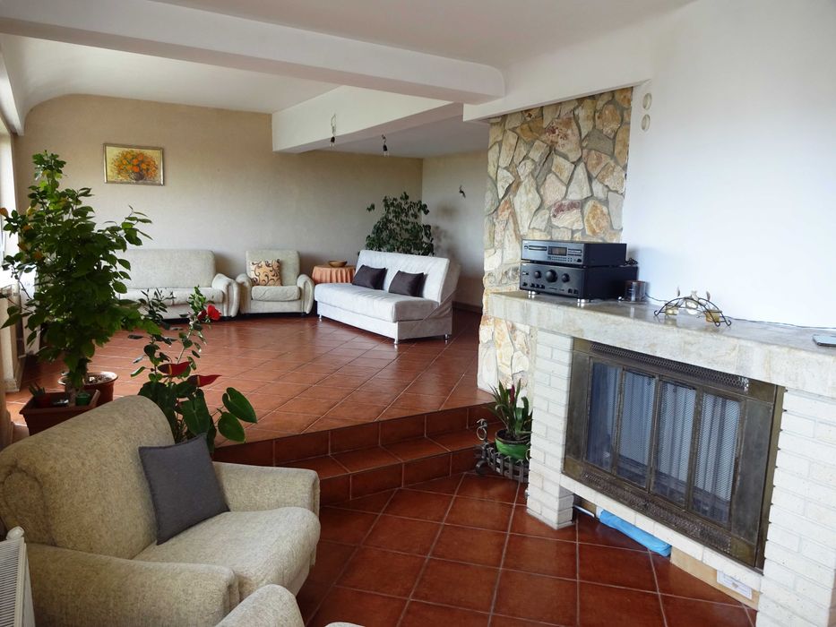 Продава се Къща в Варна, м-т Евксиноград - 580 кв.м за 1190 €/кв.м - Снимка #2