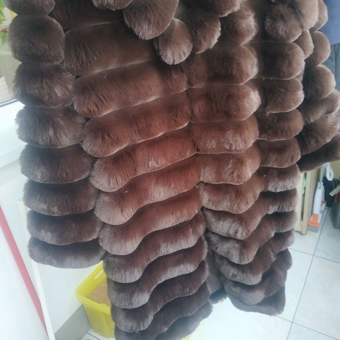 Jacheta Blana Artificiala