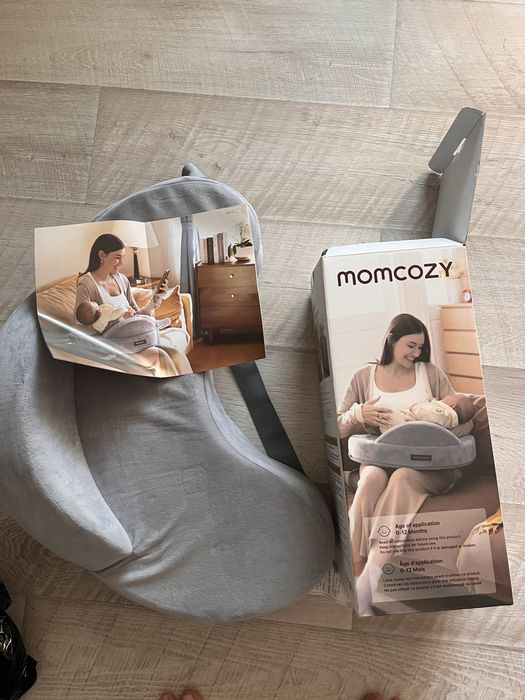 Perna de alăptare Momcozy