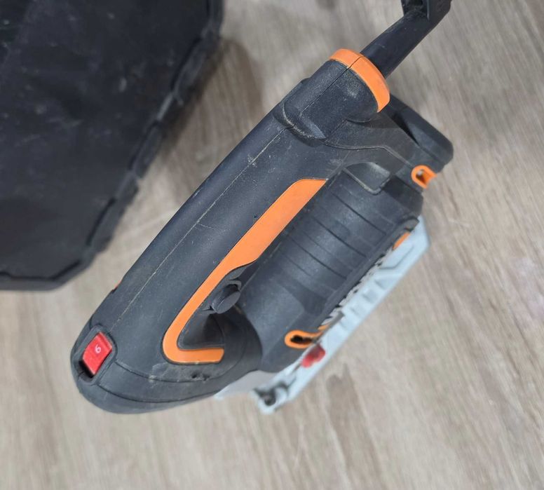 Прободен трион Worx WX479 750W