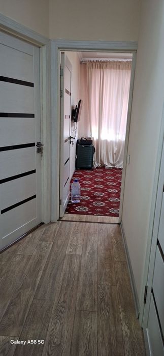 Sergili Chinor Qipchoq metro oldida Sputik 6 1xona 2xona qilingan5etaj