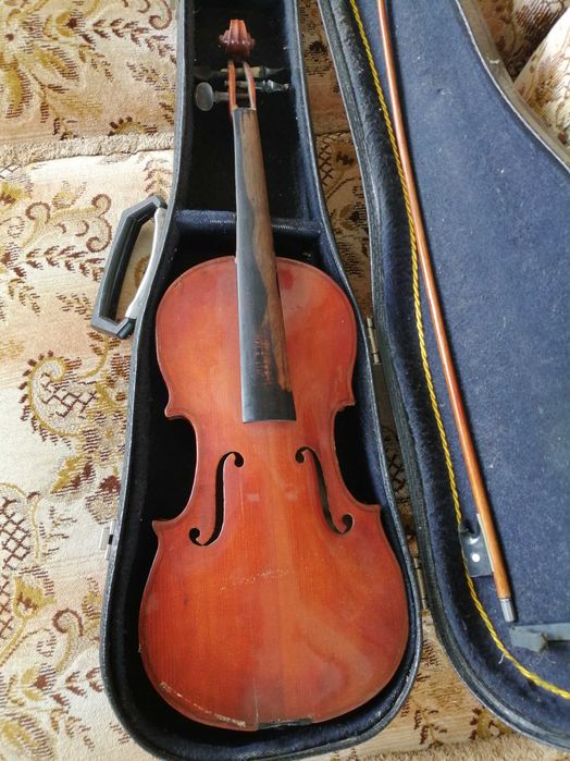 Vioara veche in stare buna