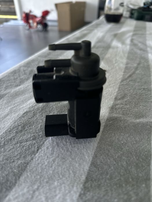 059 906 627L Electrovalva vacuum A6 A7 Bitdi Turbo 313 326