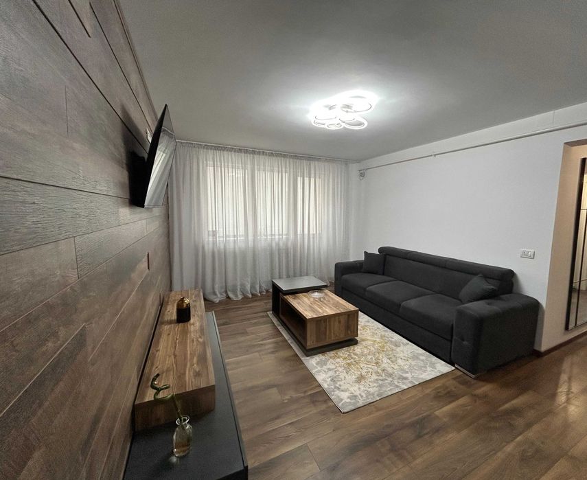 Apartament cu 3 camere de inchiriat pe termen lung - Mangalia