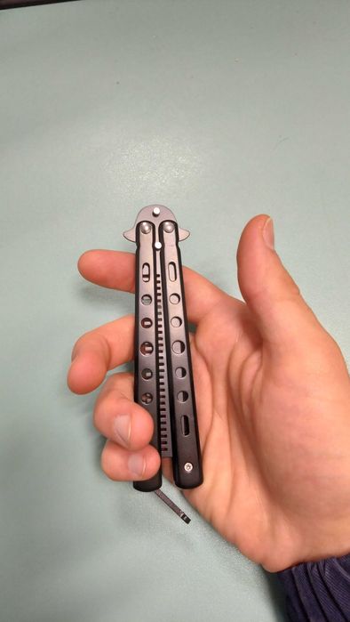 Тренировъчен Нож Пеперуда (Безопасен и ефективен)