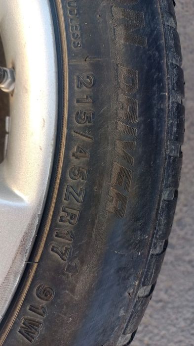 Шины лётные 215/45R17