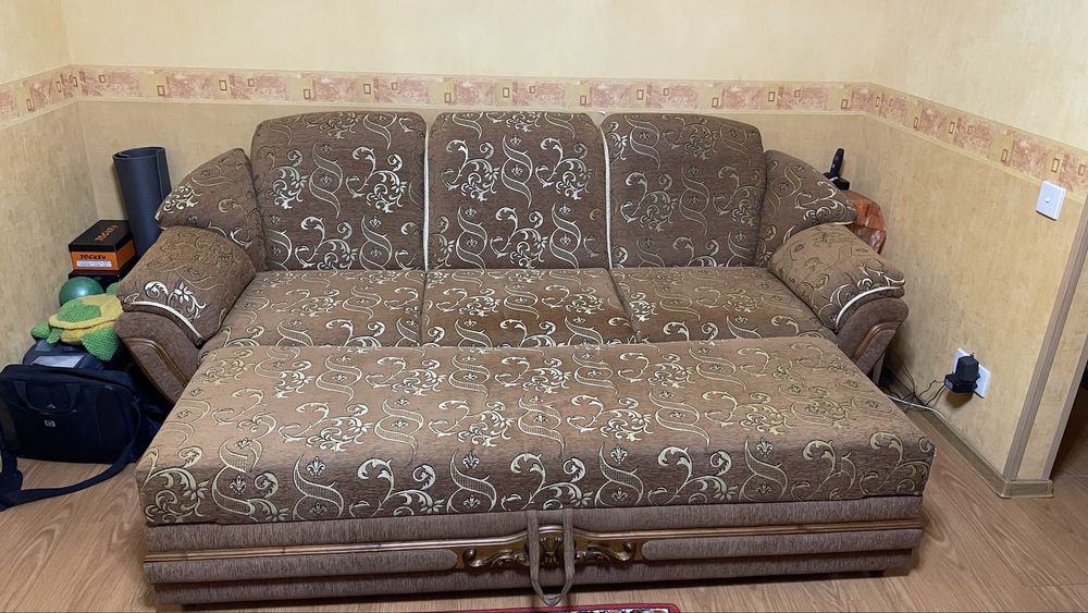 Продам диван и 2 кресла