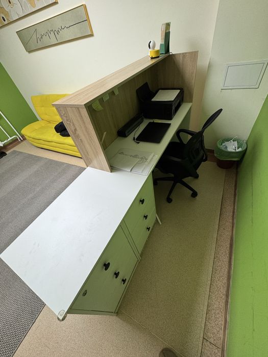 Продаю ресепшен в хорошем состоянии