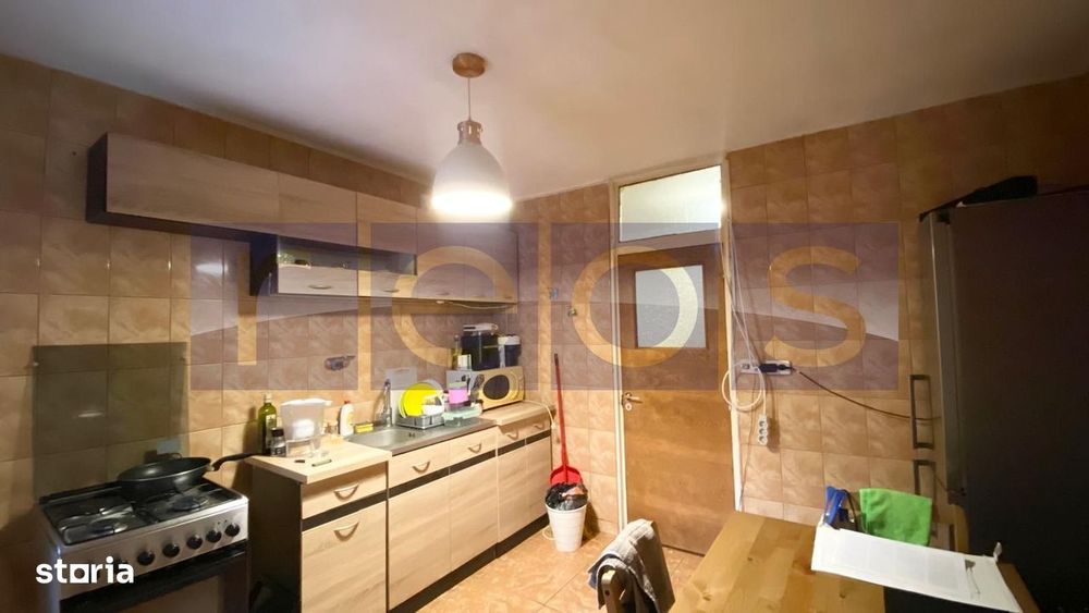 De Vanzare Apartament Spatios 4 Camere | 2 Balcoane | Zona Sebastian -