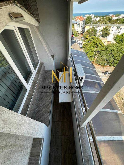 Елегантен двустаен апартамент на метри от морето в ж.к. Лазур