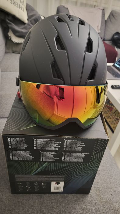 Casca de schi, impecabila,  noua