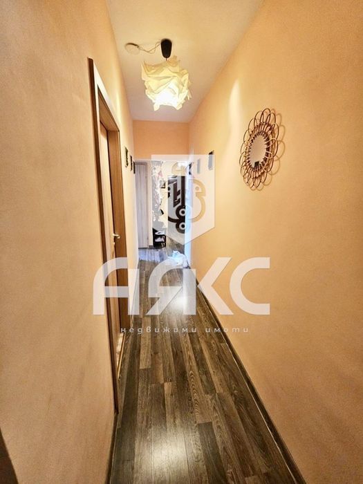 Продава се Тристаен апартамент в София, Люлин 9 - 103 кв.м за 2020 €/кв.м - Снимка #4