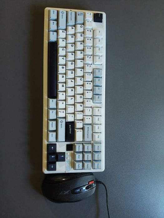 Продаётся механическая клавиатура AULA F87 pro v2 и мышка 4tech x7