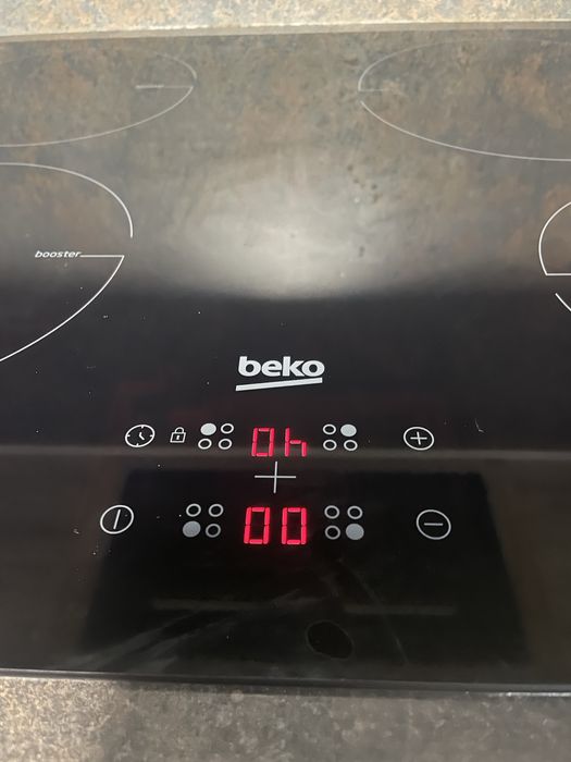 Индукционная варочная панель Beko