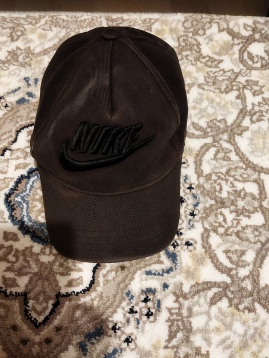 Кепка Nike чёрная, срочно, дёшево