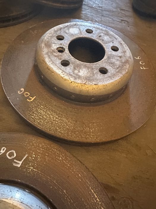 Set discuri frana / Disc frana fata / spate stanga / dreapta BMW F01 F02 F06 F07 F10 F11 F12 F13 F14 seria 5 6 7 - 34 cm 35 cm 37.5 cm motor 2.0 3.0