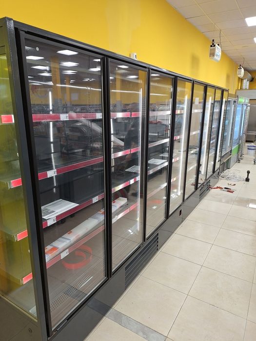 Енергоспестяваща крайстенна хладилна витрина на контакт, 2500мм