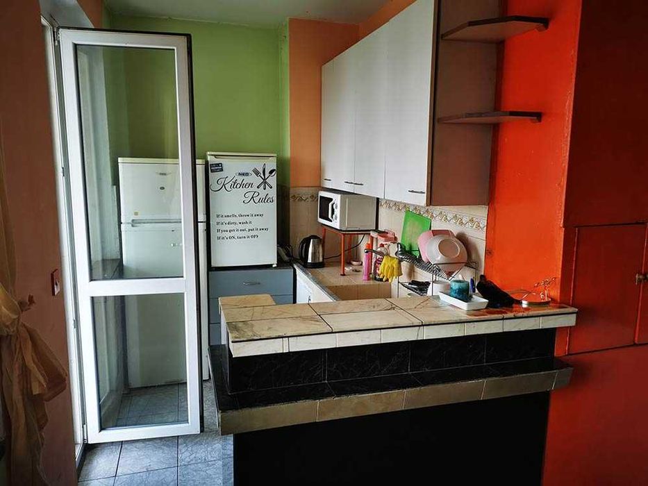 Четиристаен обзаведен апартамент кв. Левски / завод Дружба