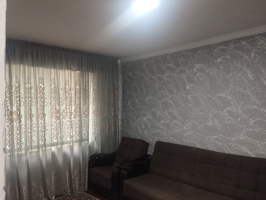 1 хонали кв 1 этаж Ахонгорон Шахар ижарага берилади