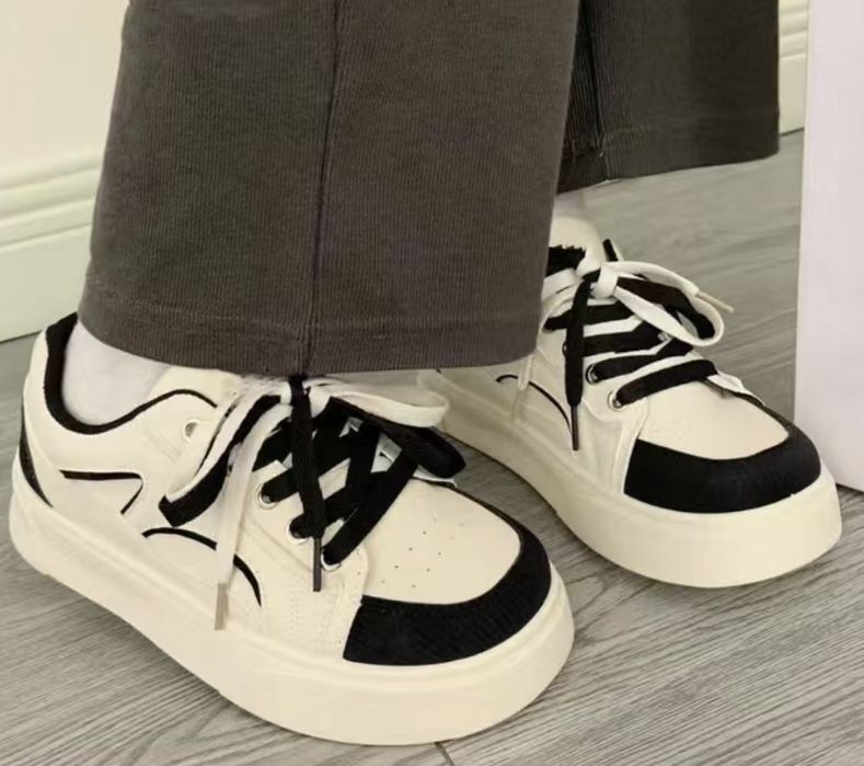 Кроссовки новые,ни разу не надевали