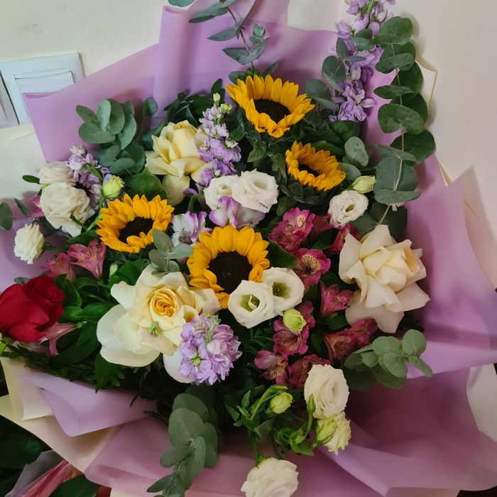 Продам цветы недорого ,свежие