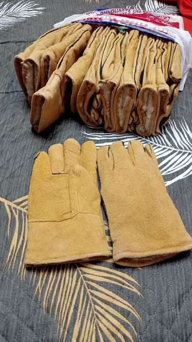 Новые Защитные рабочие перчатки 2000тг пара