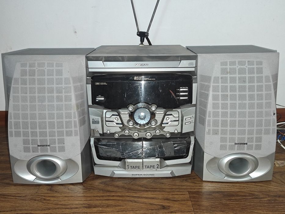 Музыкальный центр