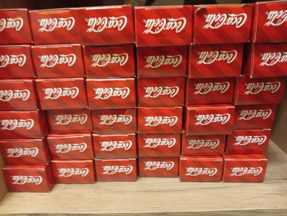 Продавам коледни камиони na coca cola