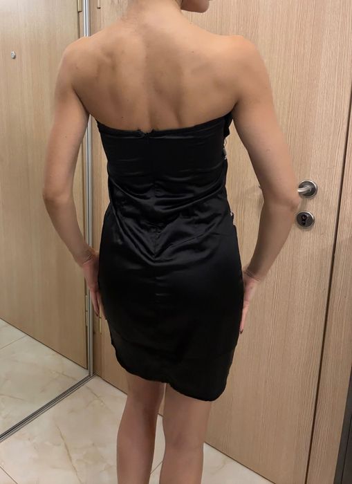 НОВА Малка черна елегантна рокля