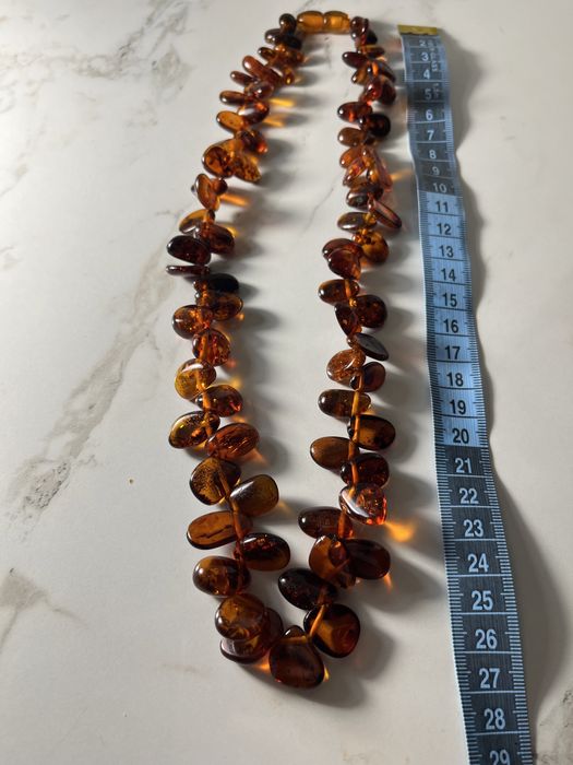 Натуральный цельный янтарь