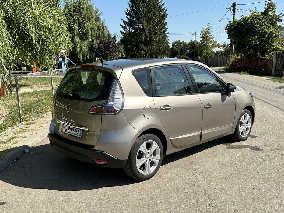 Renault Scenic / 2012 / 1.5 dci / bose