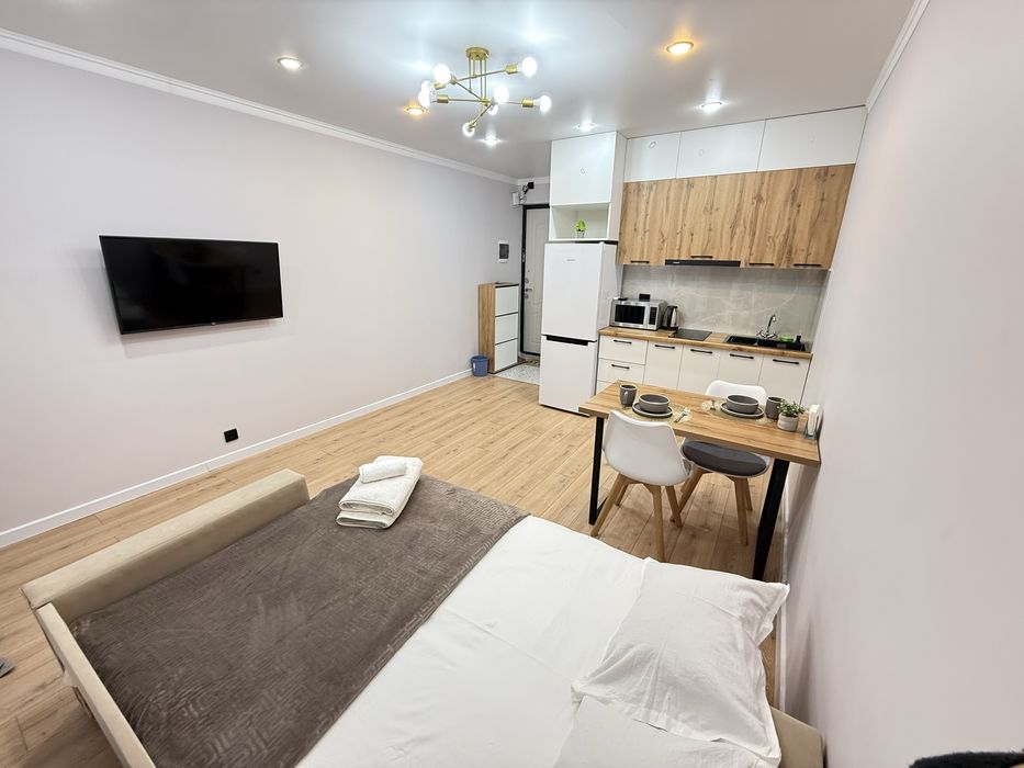 Сдается студия почасам мкр Шугыла 1-ком.