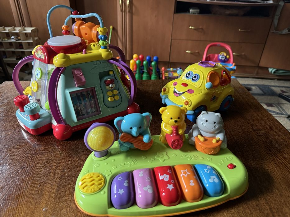 Музыкальные игрушки продам