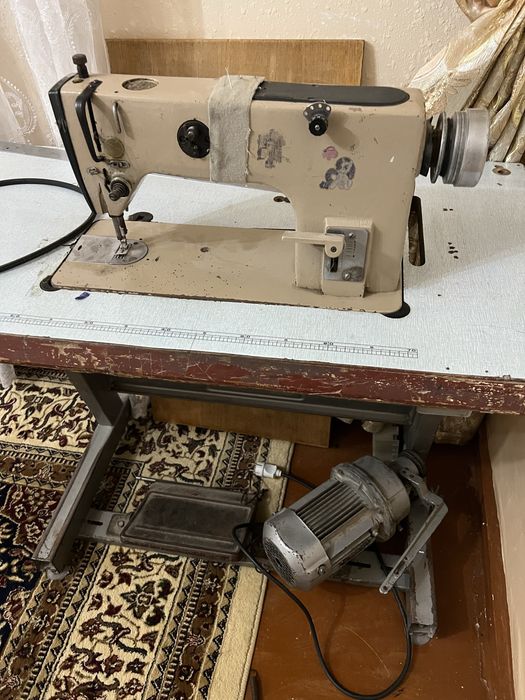 Швейная машинка прямошовная
