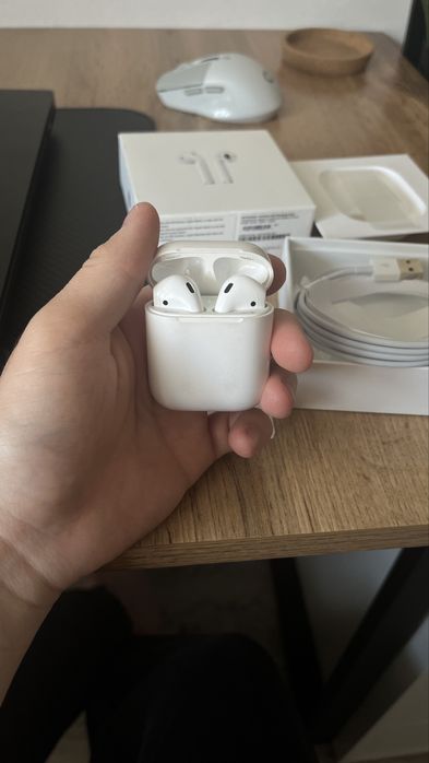 Airpods 2 оригинал