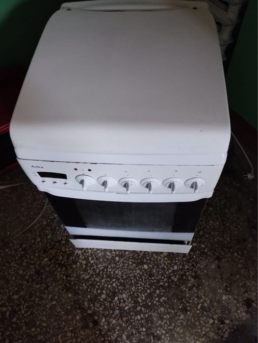 Газ плита продаю срочно