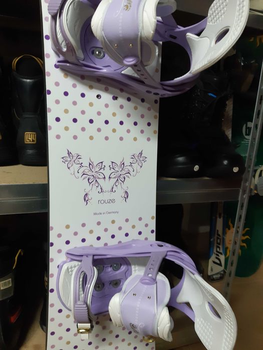Placa snowboard 140 cm-145 cm cu legaturi dama/fete