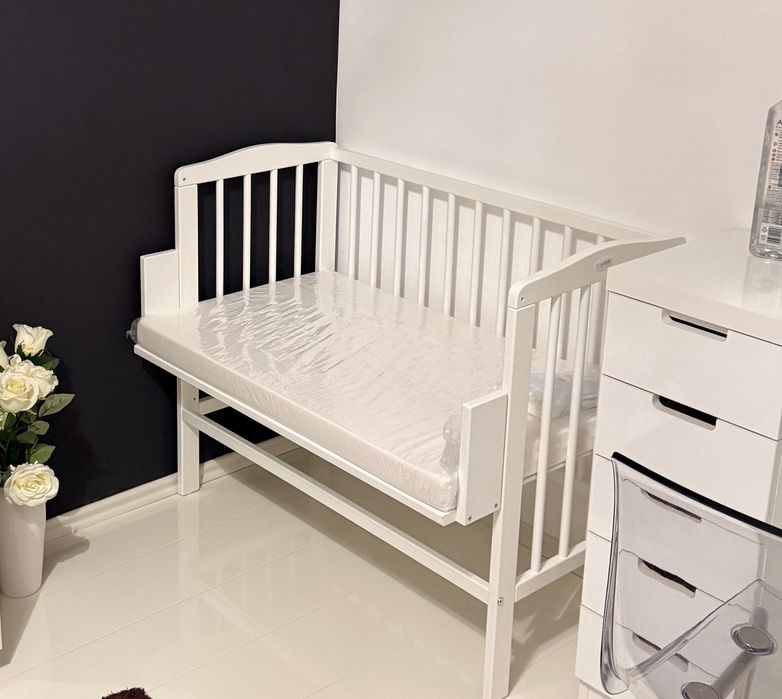 Pat bebelusi co-sleeping