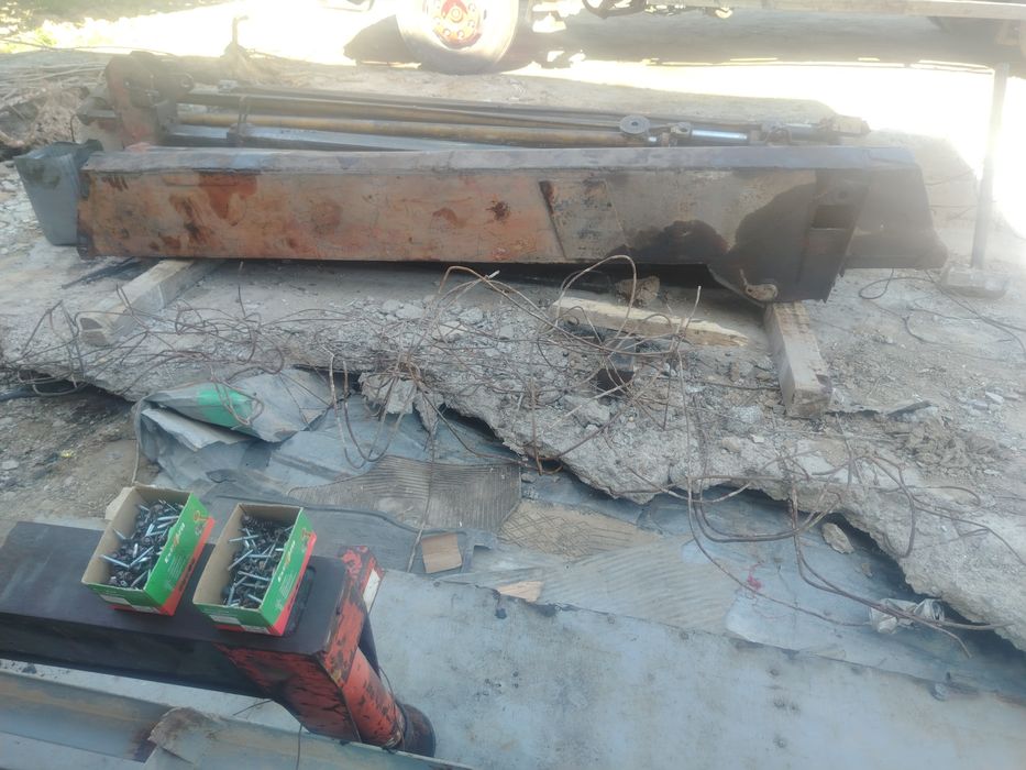 Манипулятор  кму установка