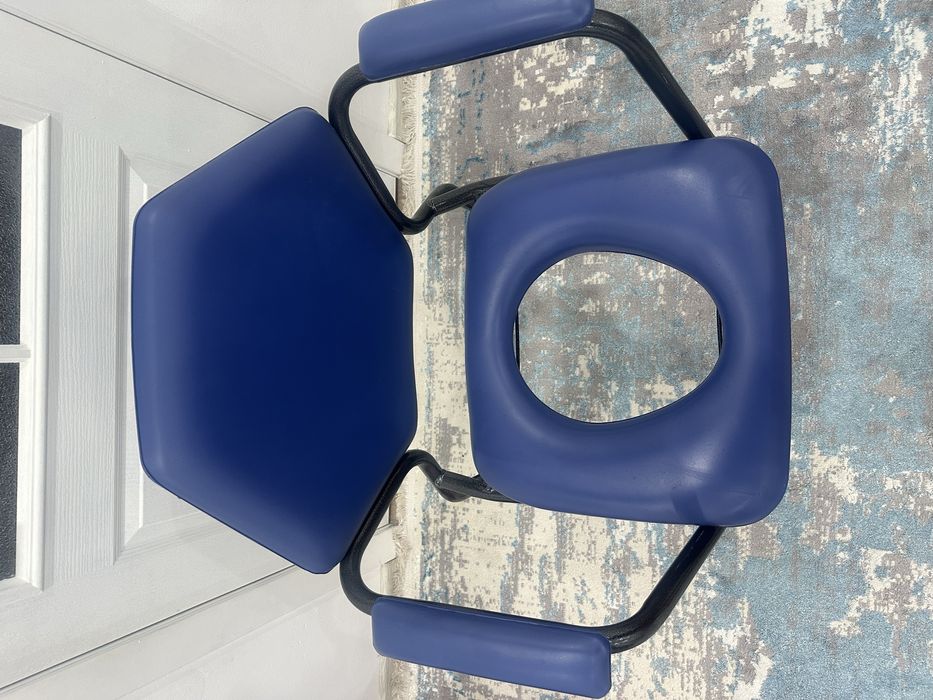 Продам стул туалет унитаз